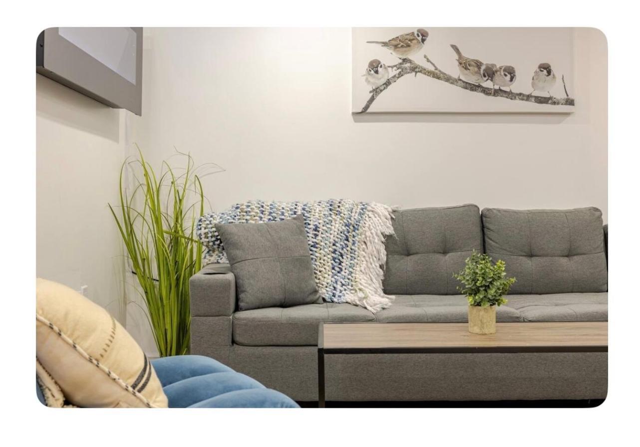 Luxurious 1000 Sq Ft Oasis Apartment Brampton Bagian luar foto